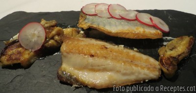 Sorell a la planxa amb rave, albergínia escalivada i salsa tártara